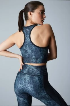 Solstice V-Cropped Top 29 Solstice V-Cropped Top -Natori Sales Shop 220209 Natori S22 Marketing 019 0026 61552.1655319028