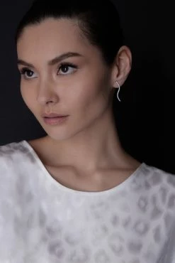 Shangri-La Brushstroke 14k Gold And Diamond Medium Stud Earrings -Natori Sales Shop 220209 Natori S22 Marketing 021 0086 13270.1650396872