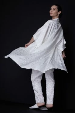 Decadence Wrap -Natori Sales Shop 220209 Natori S22 Marketing 023 0101 95745.1650393092