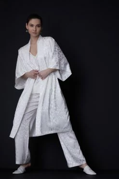 Decadence Wrap -Natori Sales Shop 220209 Natori S22 Marketing 023 0128 30263.1650393091