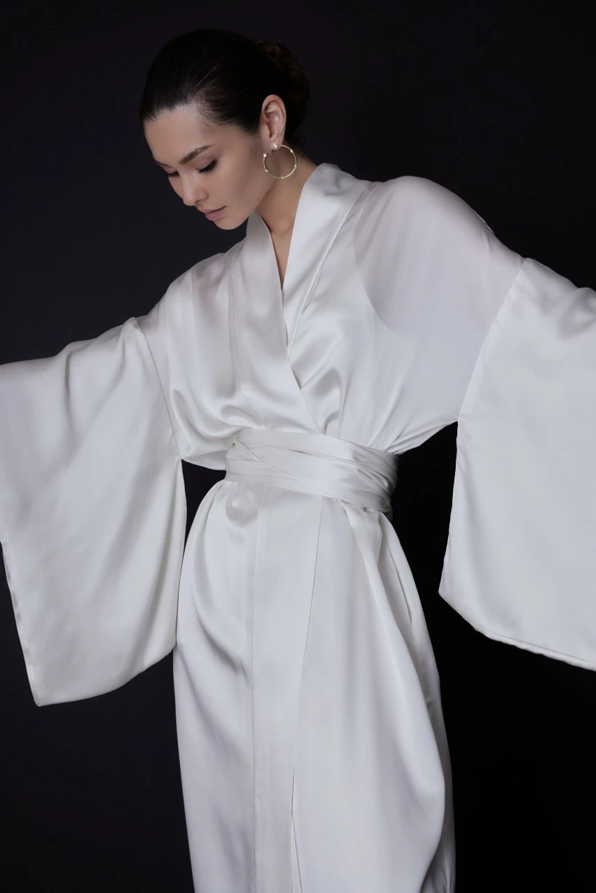 Key Essentials Silk Kimono Robe 3 Key Essentials Silk Kimono Robe - Image 3