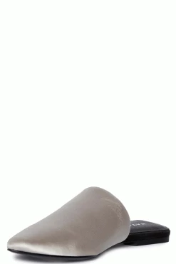 Adore Satin Slide -Natori Sales Shop Adore Satin Slide Champagne by Natori 2 24345.1686669340