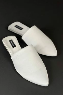 Adore Satin Slide -Natori Sales Shop Adore Satin Slide White by Natori retouched 54488.1668460346