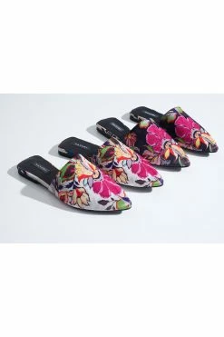 Adore Sayuri Floral Slide -Natori Sales Shop Adore Sayuri Floral Slide Black Natural by Natori 16686.1663276389