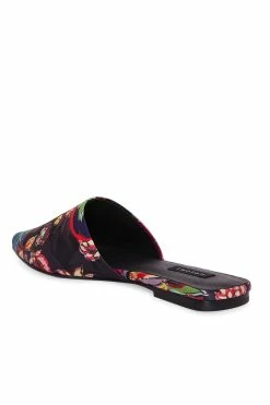 Adore Sayuri Floral Slide -Natori Sales Shop Adore Sayuri Floral Slide Black by Natori 2 28526.1656010633