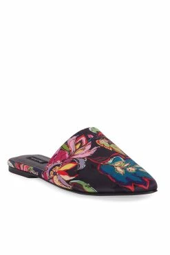 Adore Sayuri Floral Slide -Natori Sales Shop Adore Sayuri Floral Slide Black by Natori 80535.1659020799