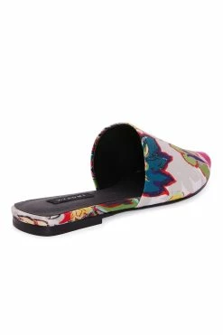 Adore Sayuri Floral Slide -Natori Sales Shop Adore Sayuri Floral Slide Natural by Natori 14 01030.1662069364