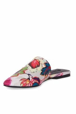 Adore Sayuri Floral Slide -Natori Sales Shop Adore Sayuri Floral Slide Natural by Natori 3 03121.1662069332