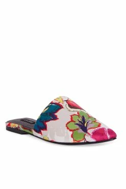 Adore Sayuri Floral Slide -Natori Sales Shop Adore Sayuri Floral Slide Natural by Natori 00907.1662069336