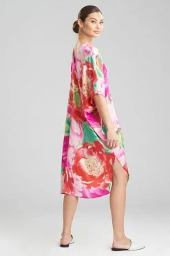 Botan Short Caftan 14 Botan Short Caftan -Natori Sales Shop Botan Short Caftan Fuchsia by Natori 2 95190.1645735273