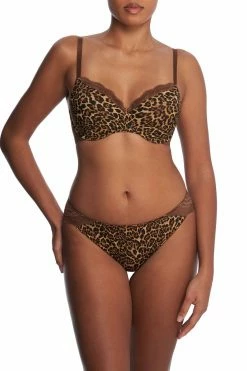 Breakout Full Fit Contour Underwire Bra 61 Breakout Full Fit Contour Underwire Bra -Natori Sales Shop Breakout Full Fit Contour Underwire Bra Jagua Print by Natori 84418.1689356441