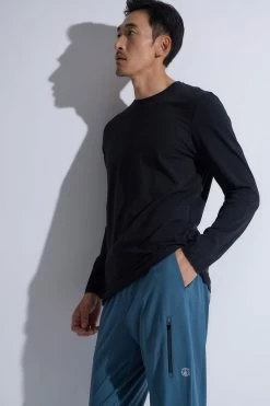Buji Jersey Modal Crew Neck Tee 56 Buji Jersey Modal Crew Neck Tee -Natori Sales Shop Buji Jersey Modal Crew Neck Tee Caviar Rumi Light Weight Active Jersey Jogger Pants Stargazer by Natori 77349.1659390283