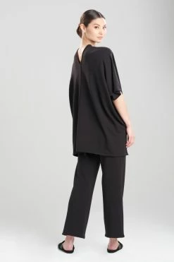 Cocoon Poncho Top -Natori Sales Shop Cocoon Poncho Top Black by Natori 2 38400.1658955712
