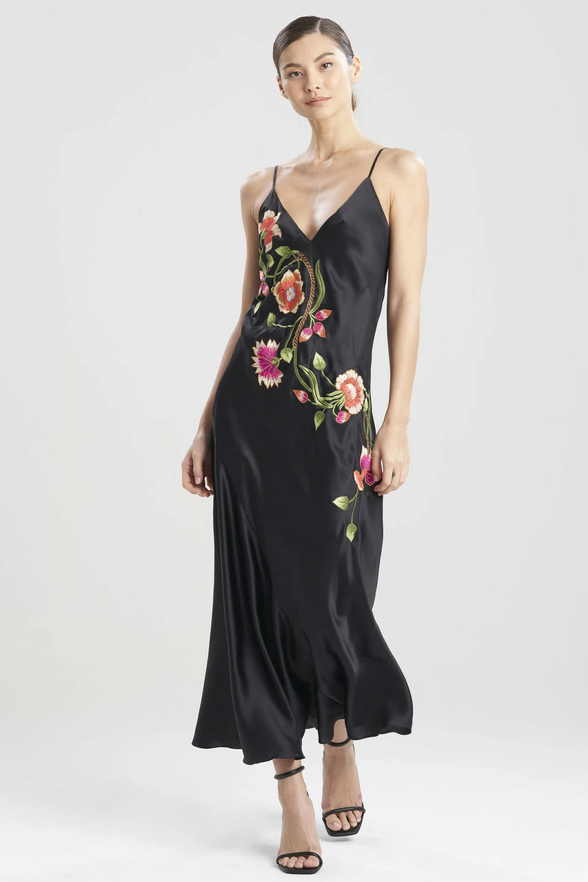 Couture Kamakura Embroidery Gown 1 Couture Kamakura Embroidery Gown