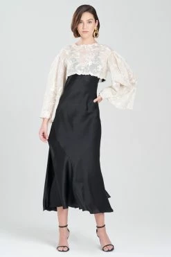 Couture Piña Embroidered Top