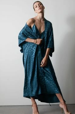Decadence Wrap -Natori Sales Shop Decadence Wrap Ocean Teal by Natori 3 74852.1631132712