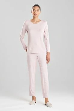 Feathers Element Top 18 Feathers Element Top -Natori Sales Shop Feathers Element Top Rosette by Natori 09859.1668114321