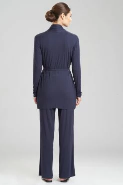 Feathers Element Wrap 16 Feathers Element Wrap -Natori Sales Shop Feathers Element Wrap Night Blue by Natori 2 01744.1645628635