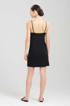 Feathers Essentials Lenzing™ Ecovero™ Viscose Lace Applique Chemise 7 Feathers Essentials Lenzing™ Ecovero™ Viscose Lace Applique Chemise -Natori Sales Shop Feathers Essentials Lenzing Ecovero Viscose Lace Applique Chemise Black by Natori 2 52427.1692031990