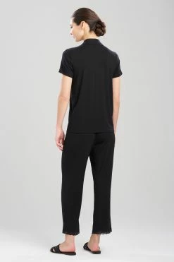 Feathers Essentials Lenzing™ Ecovero™ Viscose Lace Applique Trim PJ -Natori Sales Shop Feathers Essentials Lenzing Ecovero Viscose Lace Applique Trim PJ Black by Natori 80081.1692031904
