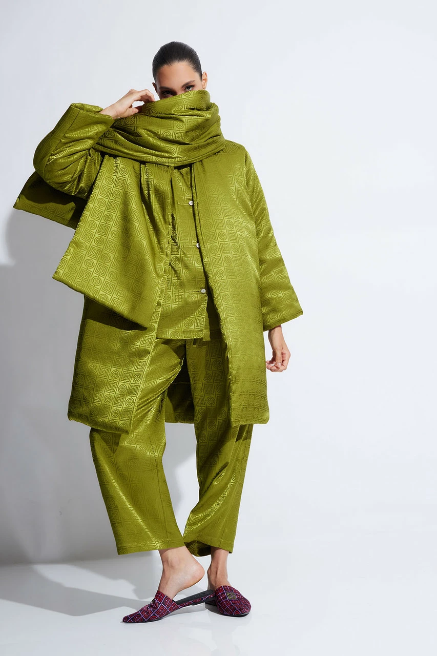 Infinity Jacquard Short Puffer Robe 6 Infinity Jacquard Short Puffer Robe - Image 6