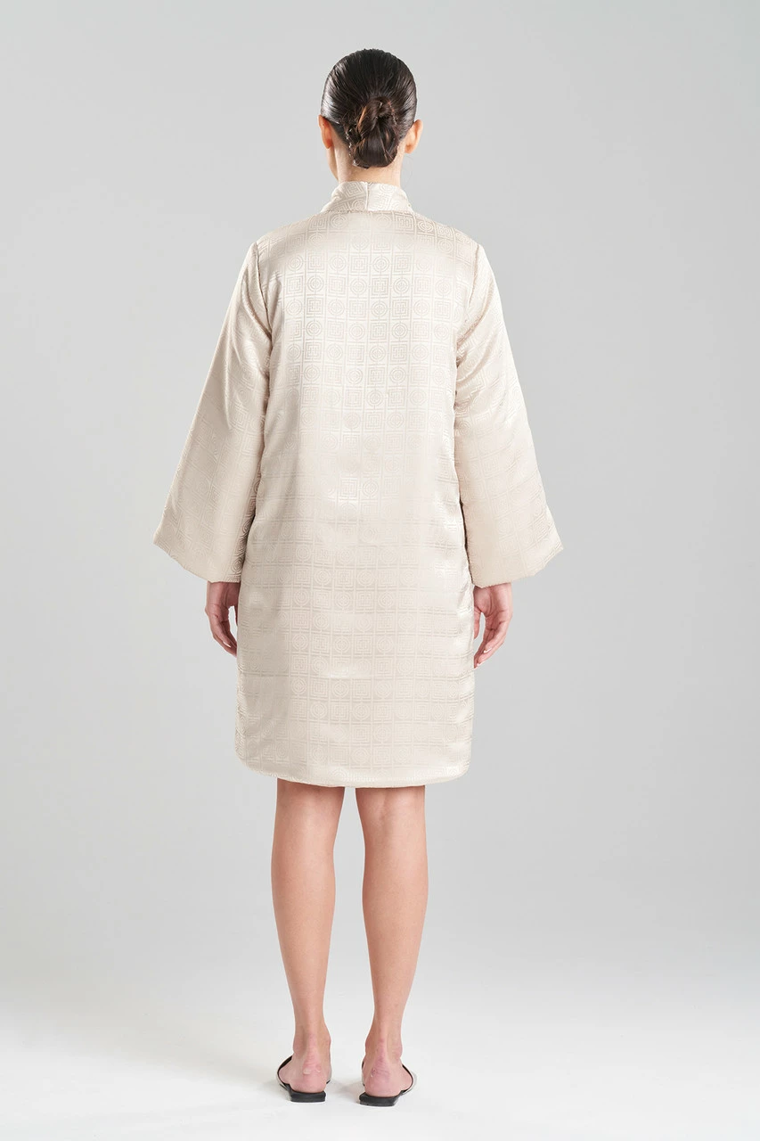 Infinity Jacquard Short Puffer Robe 10 Infinity Jacquard Short Puffer Robe - Image 10