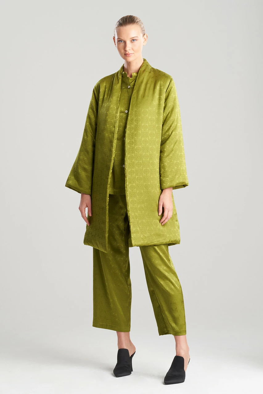 Infinity Jacquard Short Puffer Robe 1 Infinity Jacquard Short Puffer Robe