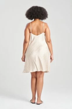 Infinity Jacquard Slip -Natori Sales Shop Infinity Jacquard Slip Sand Taupe by Natori 4 09031.1668443921