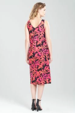 Jakarta Gown 5 Jakarta Gown -Natori Sales Shop Jakarta Gown Black Raspberry Combo by N Natori 4 85511.1675359721