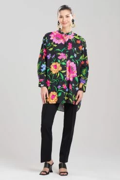 Junko Cotton Poplin Oversized Mandarin Top 13 Junko Cotton Poplin Oversized Mandarin Top -Natori Sales Shop Junko Cotton Poplin Oversized Mandarin Top Black Multi by Natori 06509.1677007894