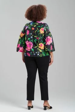 Junko Cotton Poplin Oversized Pleated Top 8 Junko Cotton Poplin Oversized Pleated Top -Natori Sales Shop Junko Cotton Poplin Oversized Pleated Top Black Multi by Natori 4 42551.1674580241