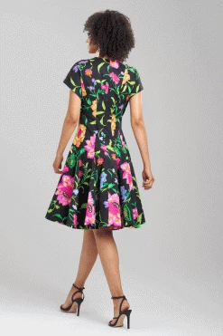 Junko Cotton Poplin Pleated Dress -Natori Sales Shop Junko Cotton Poplin Pleated Dress Black Multi by Natori 37314.1684934597