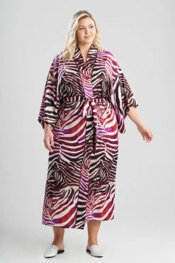 Kuma Robe -Natori Sales Shop Kuma Robe Magenta by Natori 3 28557.1646064349