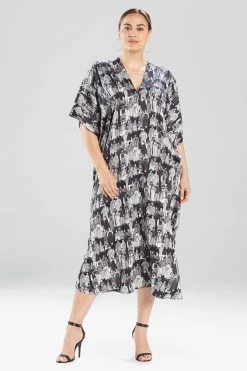 Dynasty Caftan 23 Dynasty Caftan -Natori Sales Shop L70082 BGY 5 62872.1622587061