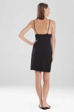 Feathers Essentials Lace Chemise 28 Feathers Essentials Lace Chemise -Natori Sales Shop L78029 BLK 2 91304.1599862856