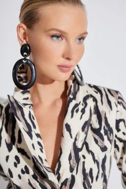 Lynx Cotton Sateen Tailored Blazer Jacket -Natori Sales Shop Lynx Cotton Sateen Tailored Blazer Jacket Taupe by Natori 4 24444.1654112175