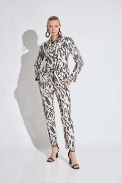 Lynx Cotton Sateen Tailored Blazer Jacket -Natori Sales Shop Lynx Cotton Sateen Tailored Blazer Jacket Taupe by Natori 11680.1654112173