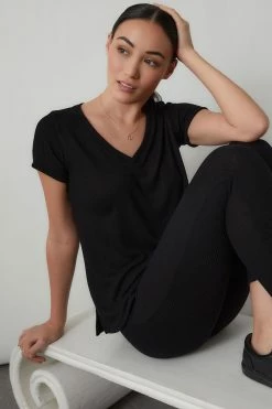 Ulla V-Neck Top