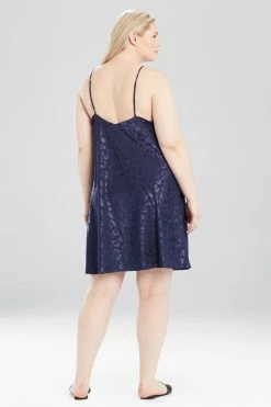 Decadence V-Neck Chemise -Natori Sales Shop M78058 MNN 4 04932.1617828364