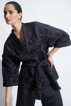 Matelassé Short Kimono Belted Topper 6 Matelassé Short Kimono Belted Topper -Natori Sales Shop Matelasse Short Kimono Belted Topper Black by Natori 09325.1663942973