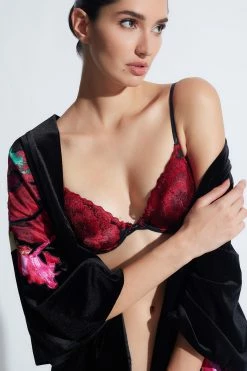 Natorious Demi Contour Underwire Bra 26 Natorious Demi Contour Underwire Bra -Natori Sales Shop Natorious Demi Contour Underwire Bra Black Strawberry by Natori 11203.1668529049