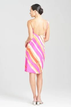 Nikko Slip 8 Nikko Slip -Natori Sales Shop Nikko Slip Fuchsia by Natori 2 01489.1675204420