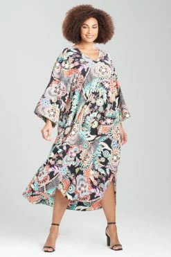 Peizuri Caftan 16 Peizuri Caftan -Natori Sales Shop Peizuri Caftan Black by Natori 3 15010.1675271358