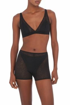 Pretty Smooth Bralette -Natori Sales Shop Pretty Smooth Shortlette Bralette Black by Natori 3 95142.1686934980