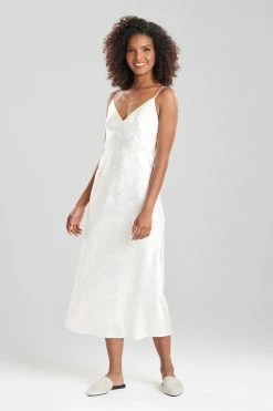 Ryu Jacquard Gown -Natori Sales Shop Ryu Jacquard Gown Cream by Natori 73925.1687530116