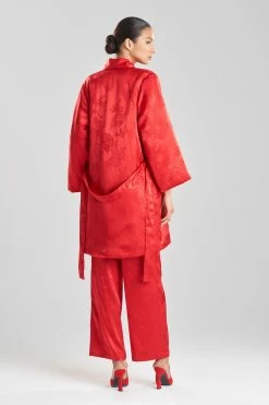Ryu Jacquard Short Puffer Robe -Natori Sales Shop Ryu Jacquard Short Puffer Robe Red by Natori 2 86963.1663353752