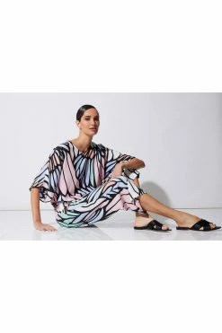 Papillon PJ -Natori Sales Shop SHOT 47 3317 37803.1675895784