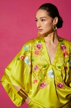 Couture Saito Embroidery Top -Natori Sales Shop SHOT 30 2091 76388.1646326790