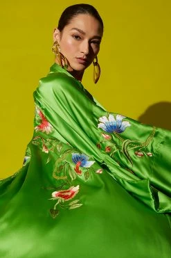 Couture Kamakura Embroidery Robe 8 Couture Kamakura Embroidery Robe -Natori Sales Shop SHOT 42 2810 82927.1646331233