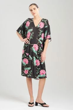 Sarasa Slinky Caftan -Natori Sales Shop Sarasa Slinky Caftan Black Multi by N Natori 2 63185.1692634138